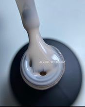 Load image into Gallery viewer, Luxio Sentiment